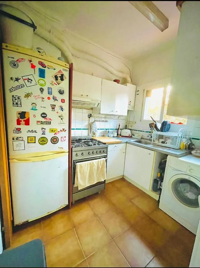 Bed & Breakfast Private Room Close To The Beach! Barcelona